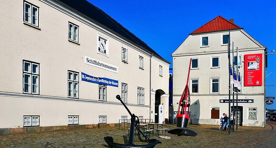 4.6_Tanska_2020_sotahistorianmatka_Flensburg_8_merimuseo_ulkoa_2.jpg